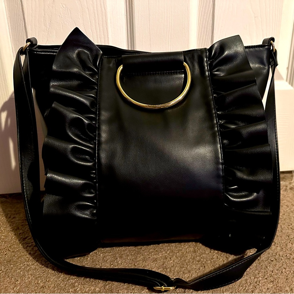 LARGE CUTE BLACK RUFFLE TOTE/CROSSBODY